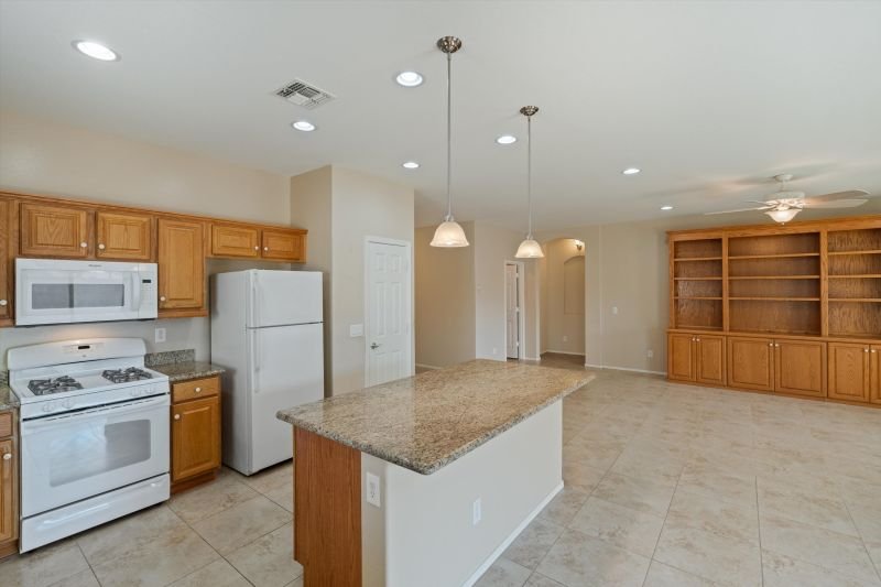 16397 W Cameron Dr photo 5